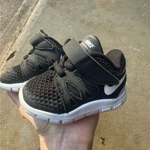 Baby Nike Free 2.0 Sneakers Size 2C